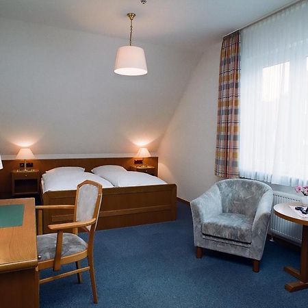 Hotel Delfthalle Эмден Экстерьер фото